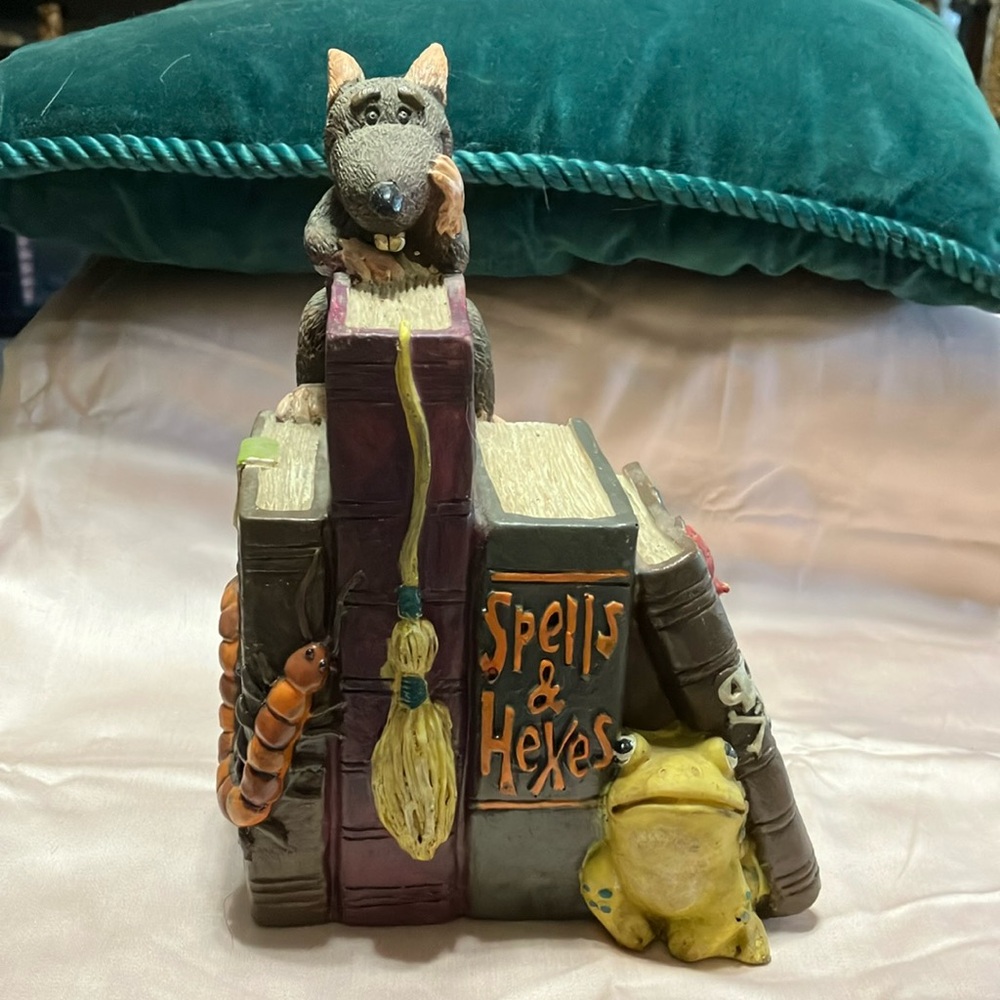Rare spookiness from Oriental Trading Company